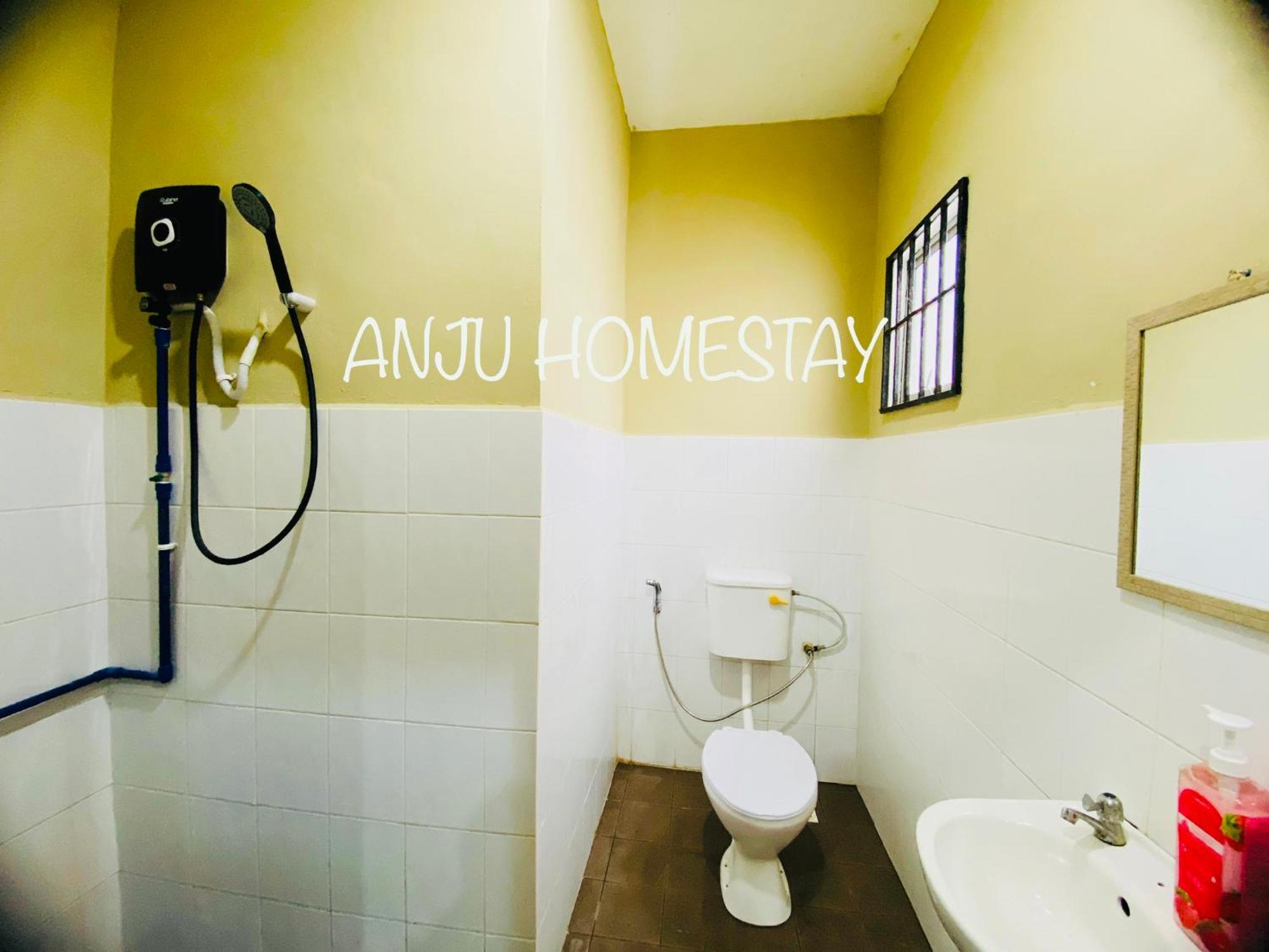 Anju Homestay Beaufort Esterno foto